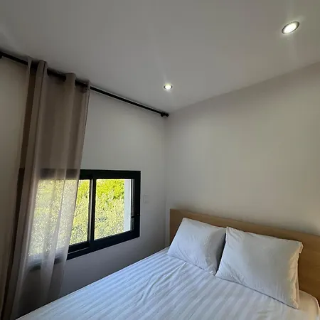 Villa Soleil, Land And Sea