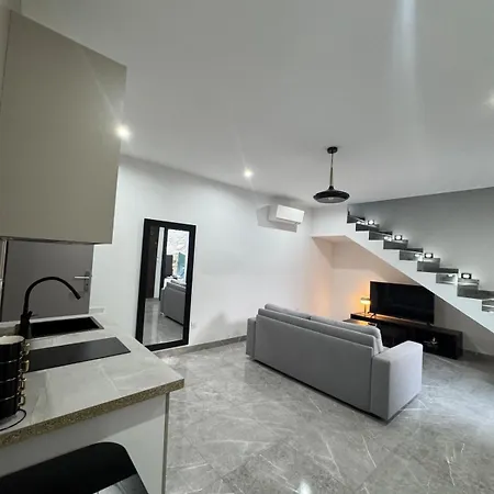 Villa Soleil, Land And Sea Nimes